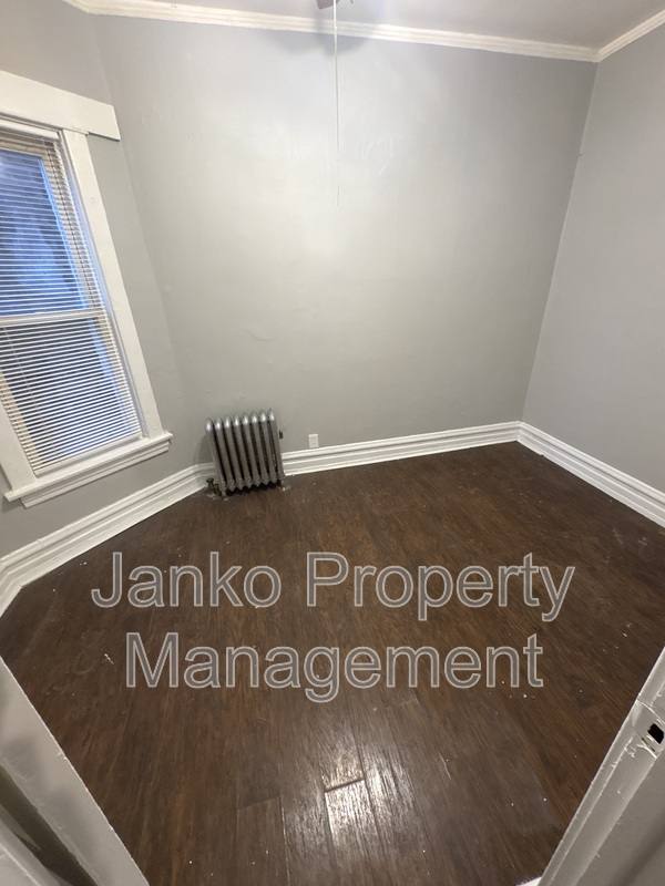 Apartment for rent at 7132 S Ingleside Ave #2, Chicago, IL 60619