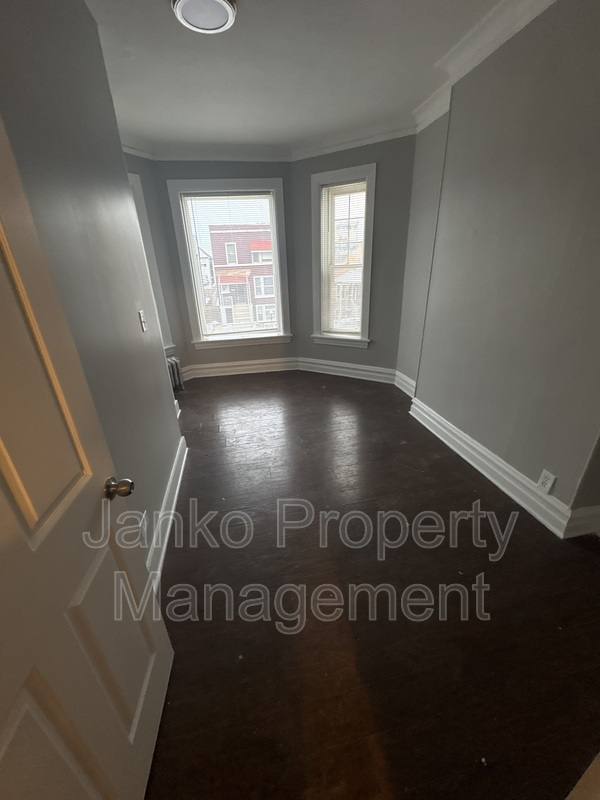 Apartment for rent at 7132 S Ingleside Ave #2, Chicago, IL 60619