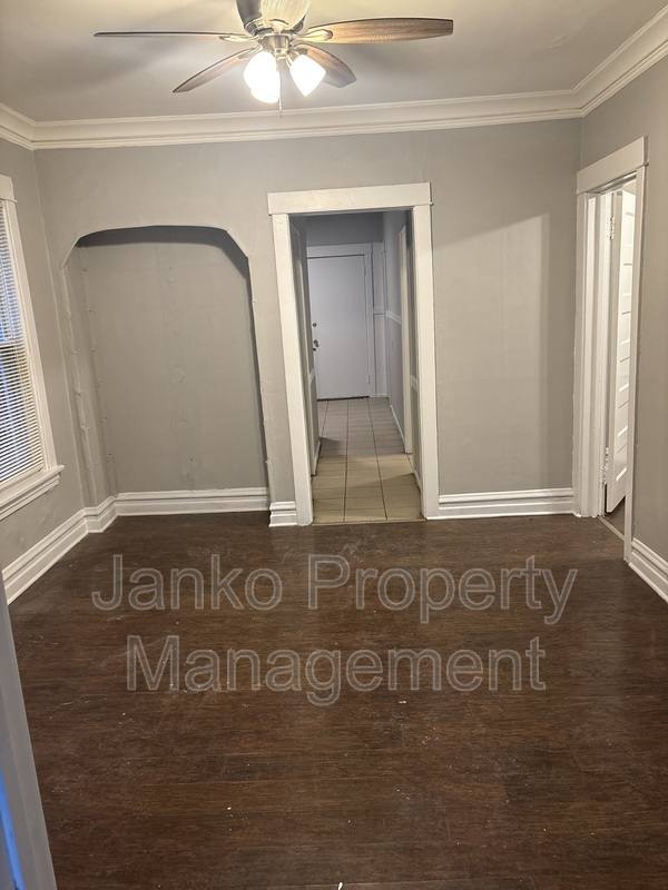 Apartment for rent at 7132 S Ingleside Ave #2, Chicago, IL 60619