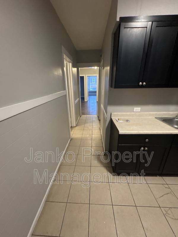 Apartment for rent at 7132 S Ingleside Ave #2, Chicago, IL 60619