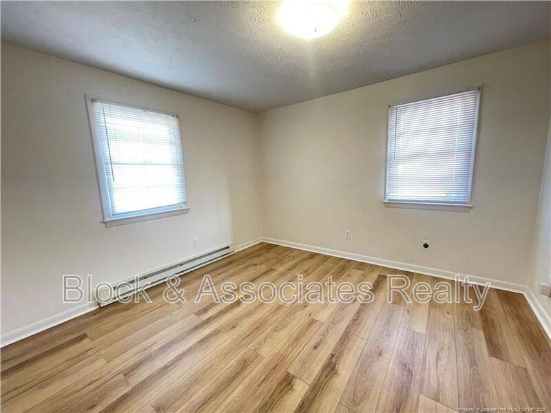 House for rent at 1725 Cumberland Dr, Fayetteville, NC 28311
