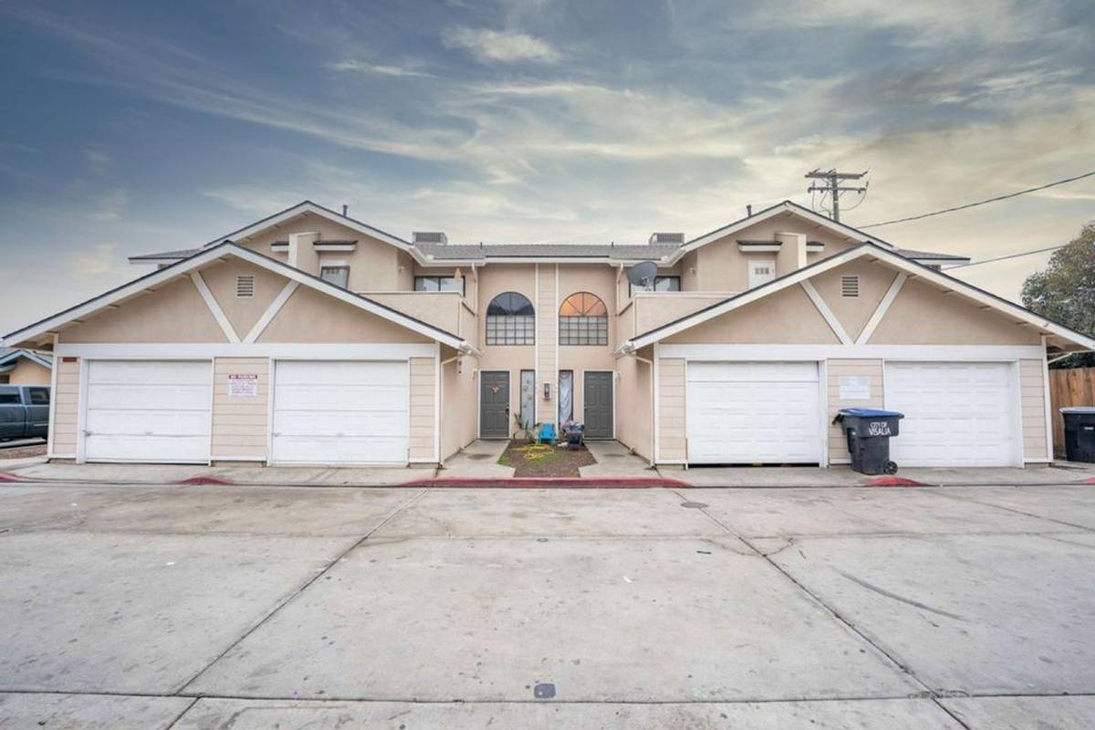 Apartment for rent at 1741 - 1747 S Central St, Visalia, CA 93277