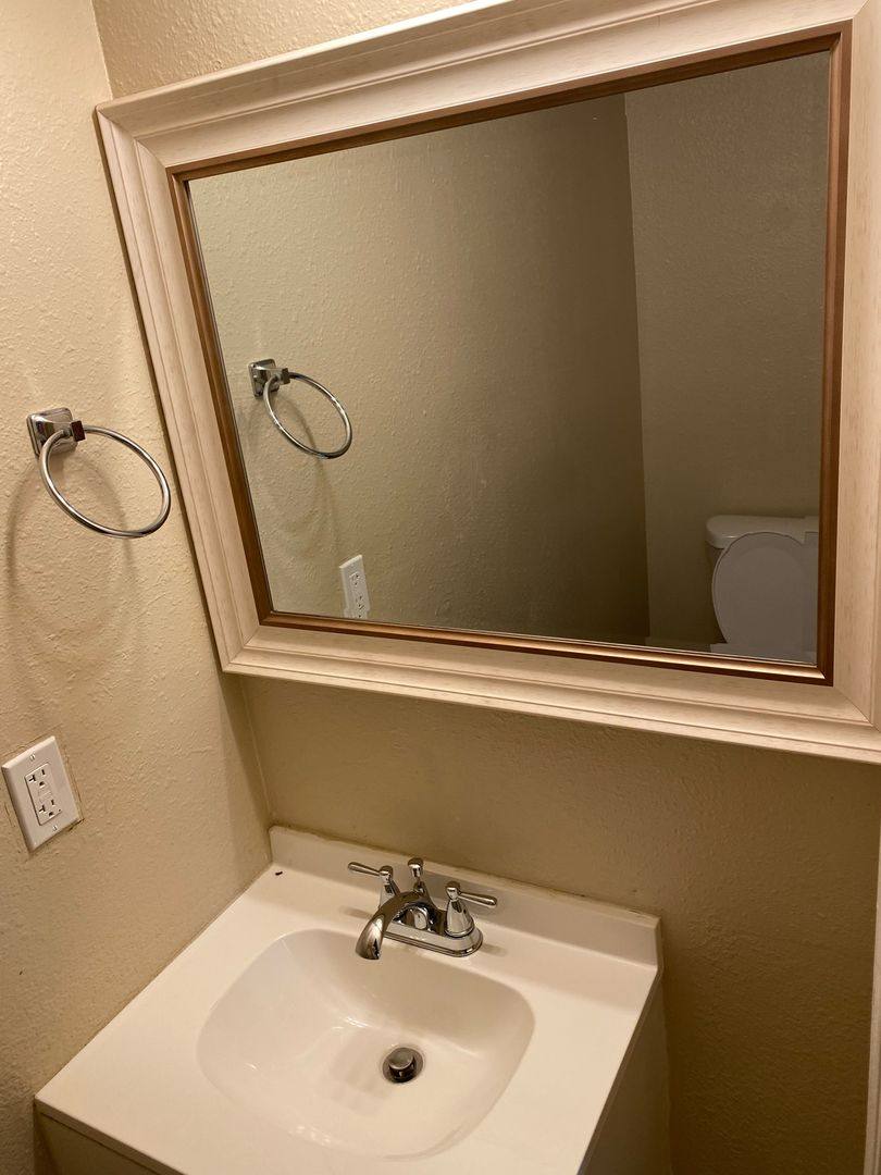 Apartment for rent at 1741 - 1747 S Central St, Visalia, CA 93277