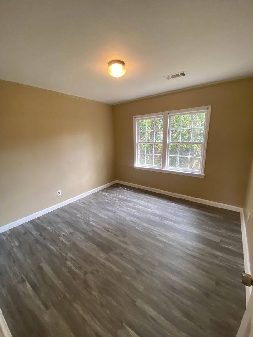 Apartment for rent at 1540 11th Ave, Columbus, GA 31904