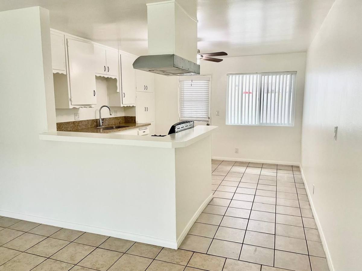 Apartment for rent at 13931-13951 Illinois St, Westminster, CA 92683