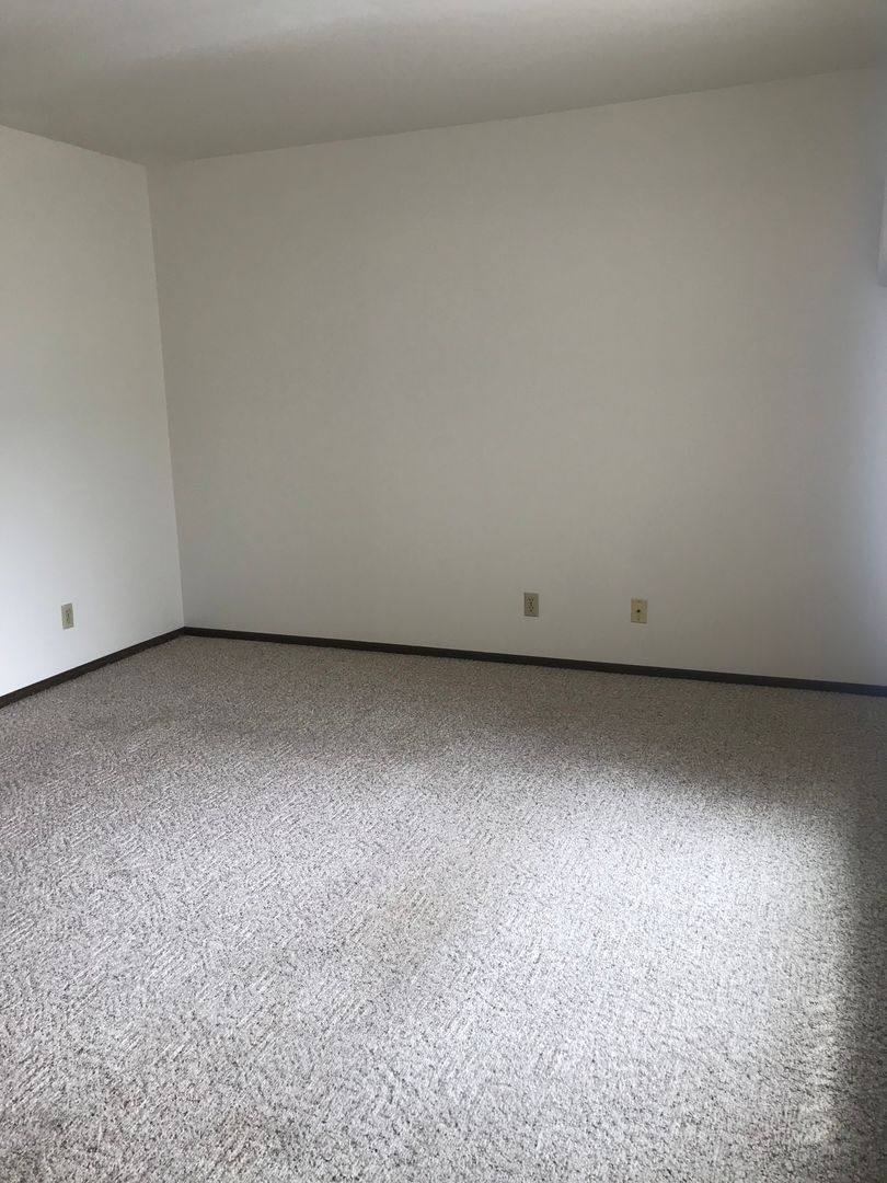 Apartment for rent at 1011 Imperial, Eau Claire, WI 54701