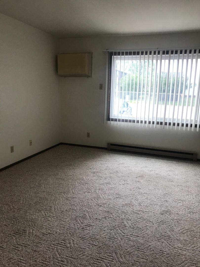 Apartment for rent at 1011 Imperial, Eau Claire, WI 54701
