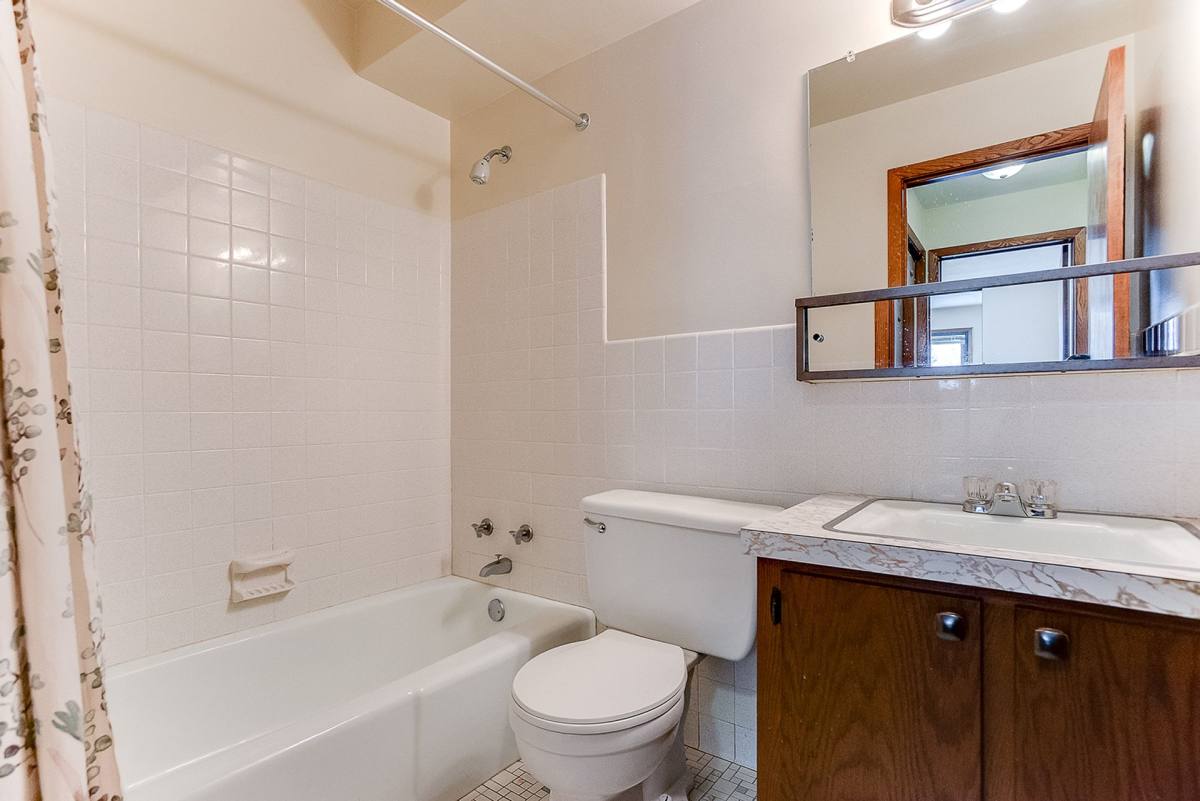 Apartment for rent at 1922 & 1932 10th Ave, Newport, MN 55055