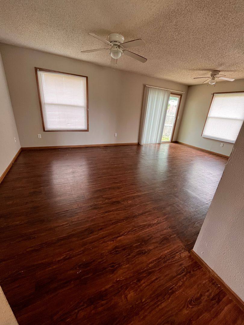 Apartment for rent at 3107 N Kentwood Ave, Springfield, MO 65803