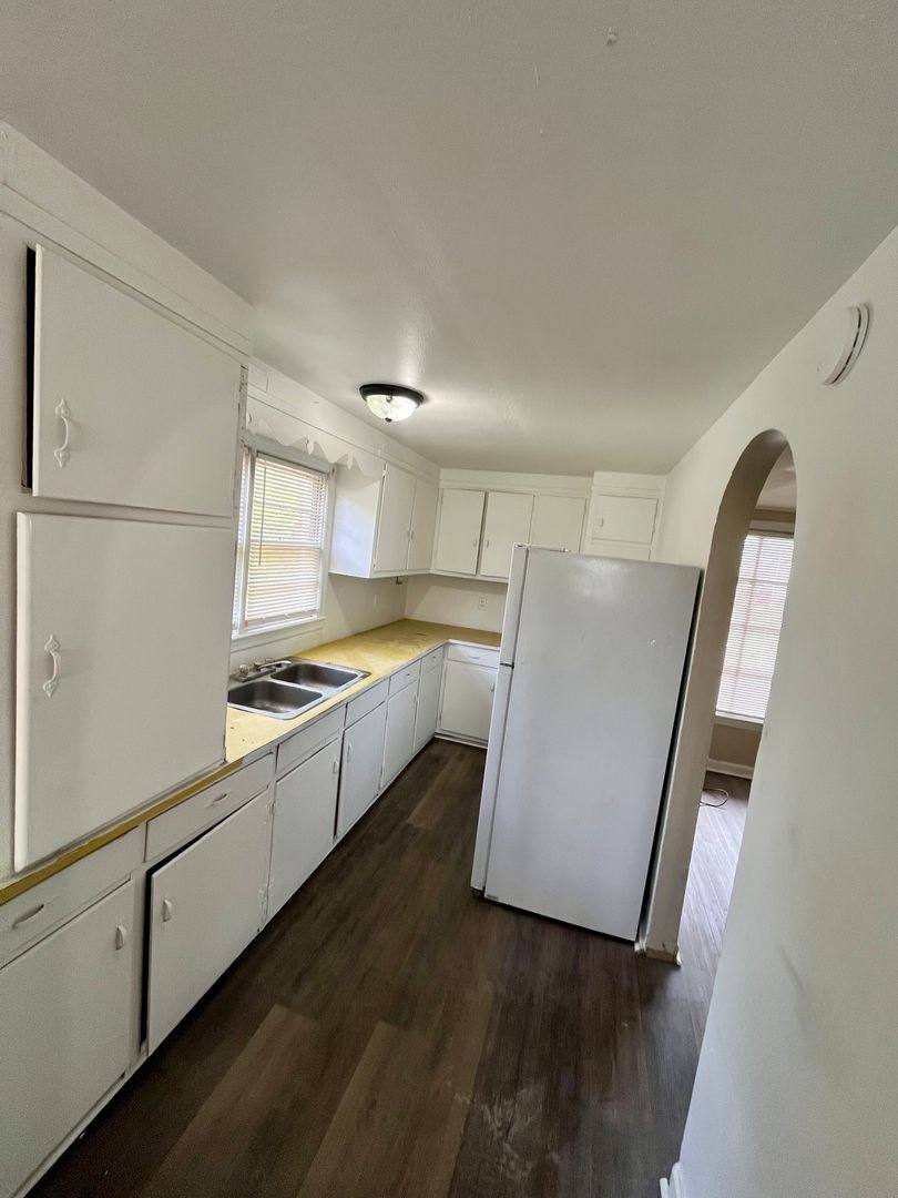 Apartment for rent at 6 Marie St, Hazlehurst, GA 31539