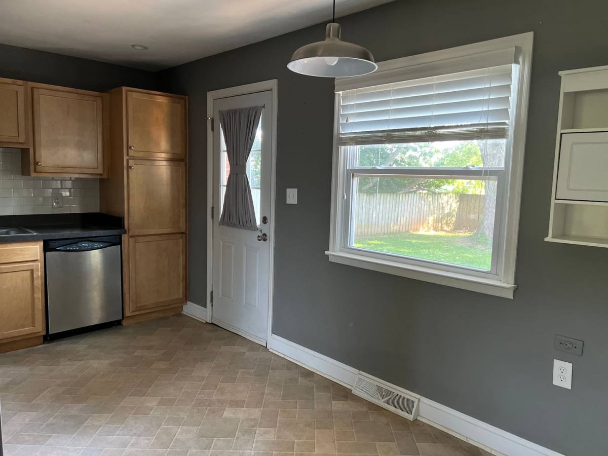 House for rent at 521 Clifton Rd, Versailles, KY 40383