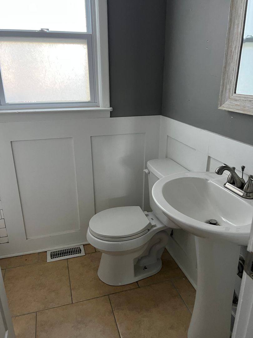 House for rent at 521 Clifton Rd, Versailles, KY 40383