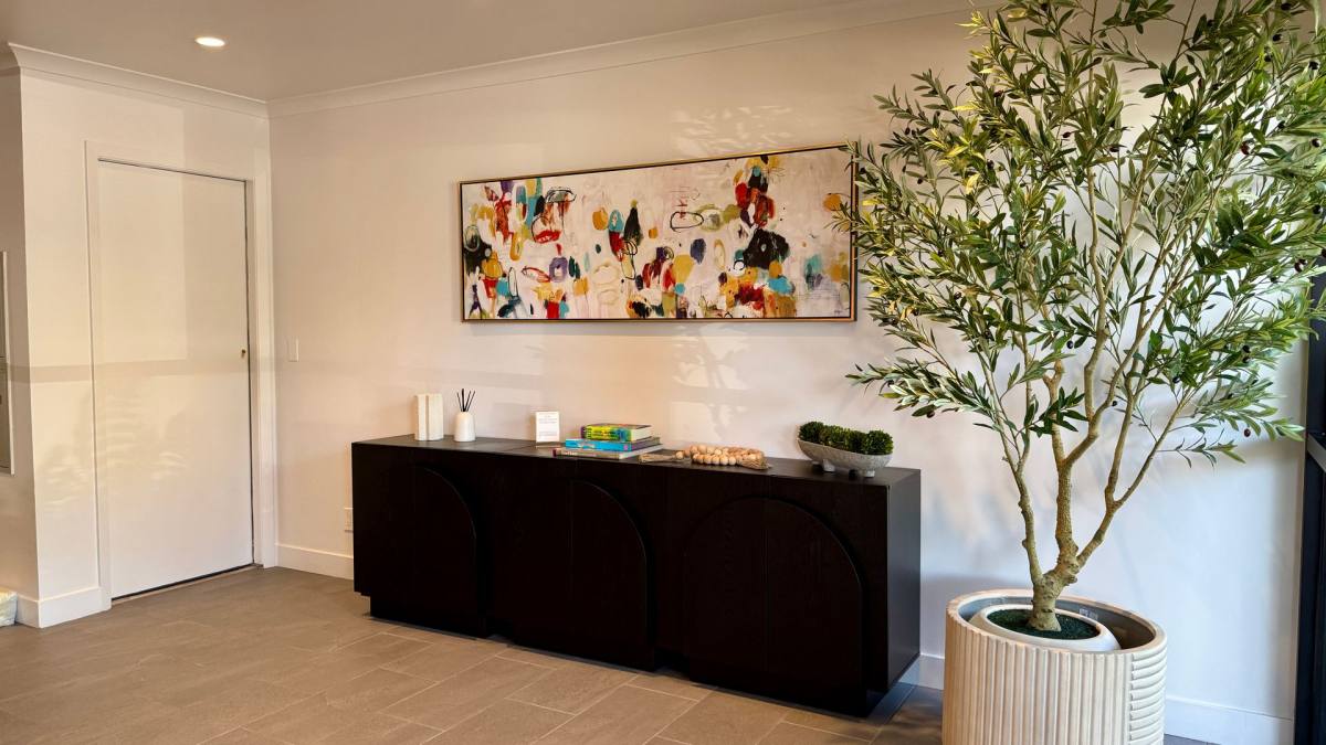 Apartment for rent at 2685 California St, Mountain View, CA 94040