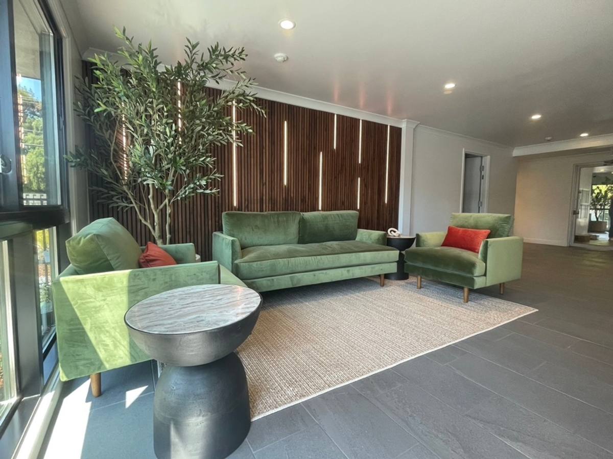 Apartment for rent at 2685 California St, Mountain View, CA 94040