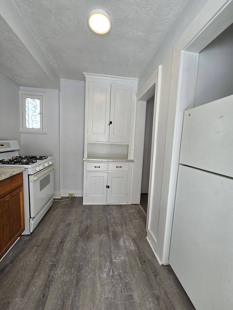 Apartment for rent at 6523 Stanton Ave, Pittsburgh, PA 15206