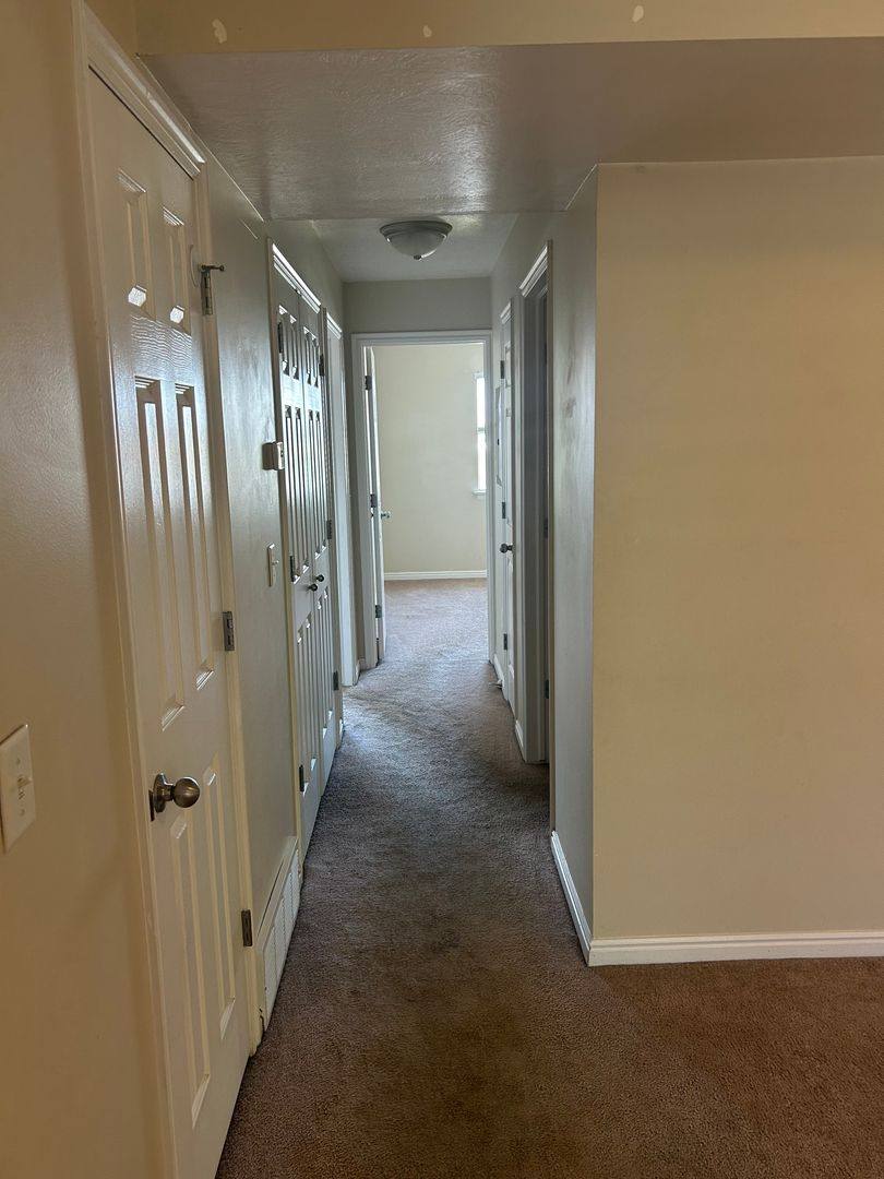 Apartment for rent at 811 S Main St, Layton, UT 84041