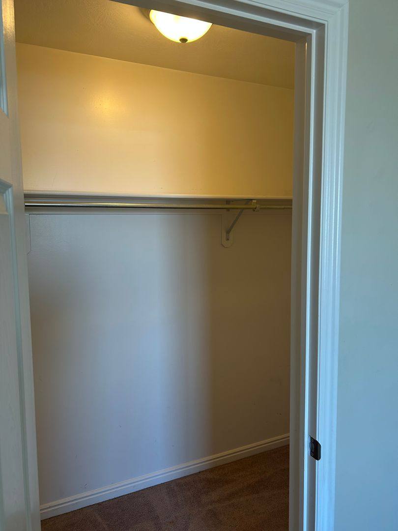 Apartment for rent at 811 S Main St, Layton, UT 84041