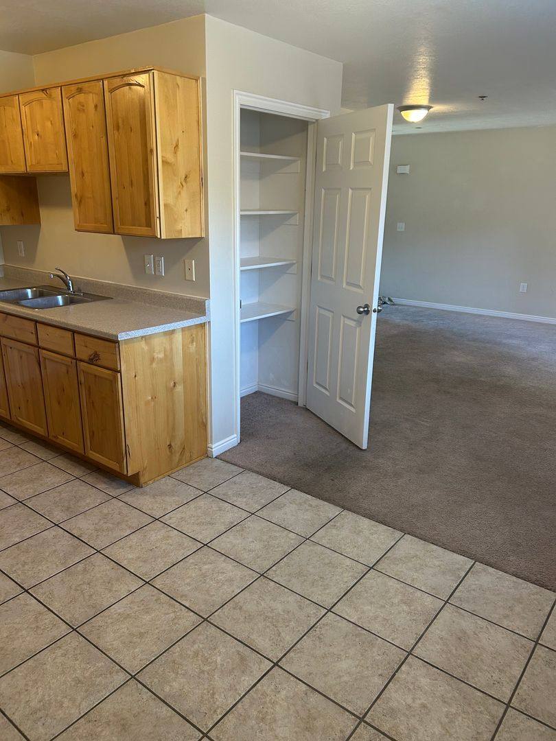 Apartment for rent at 811 S Main St, Layton, UT 84041