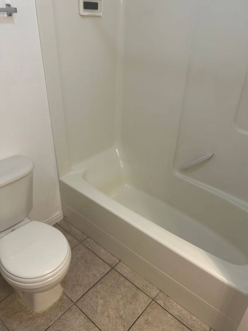 Apartment for rent at 811 S Main St, Layton, UT 84041