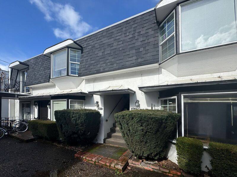 Apartment for rent at 1103-B W 6th Ave, Eugene, OR 97402