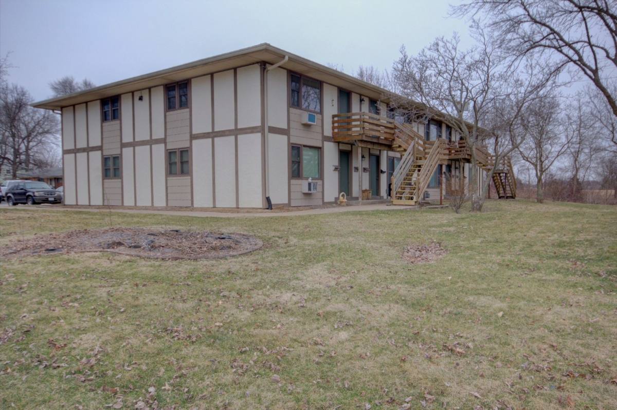 Apartment for rent at 3500 60th St, Moline, IL 61265