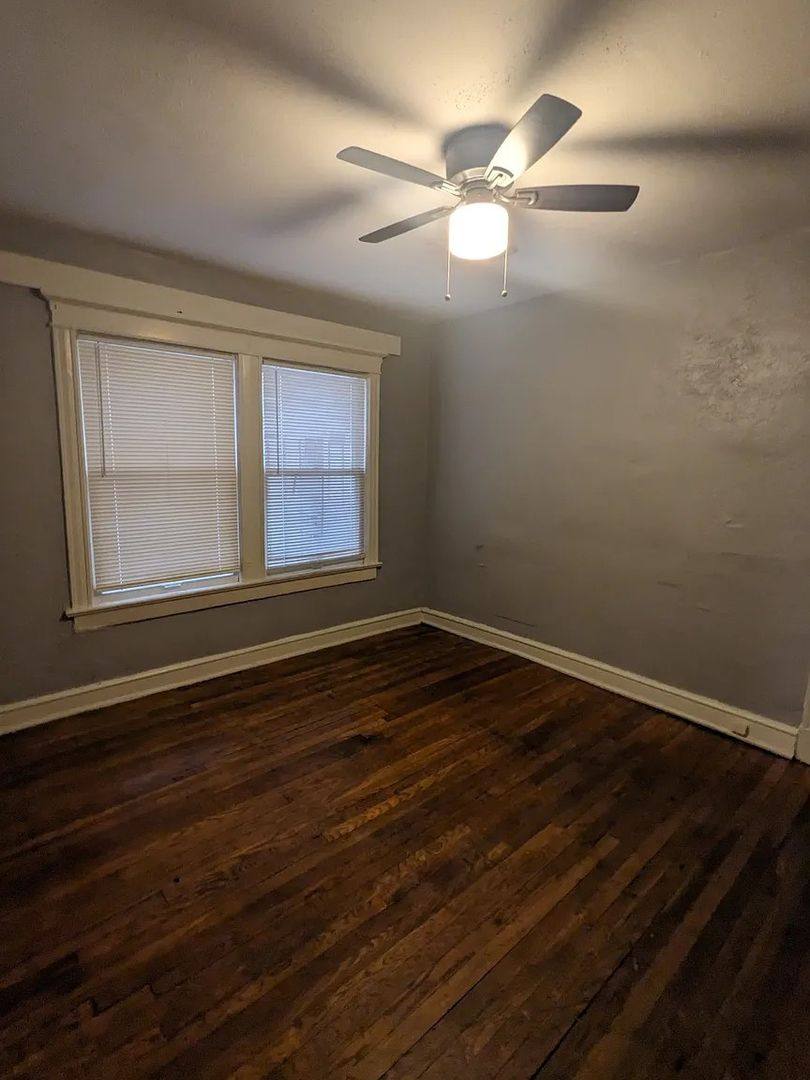 Apartment for rent at 4116-4118 Warwick Blvd, Kansas City, MO 64111