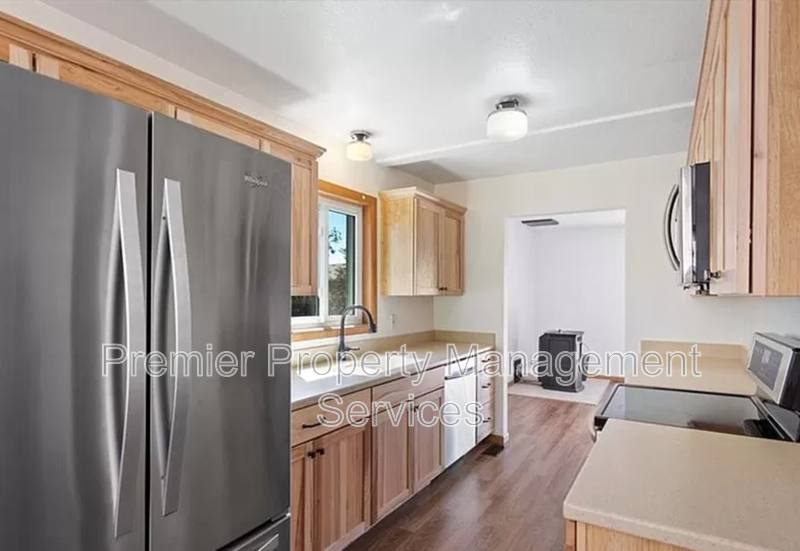 Townhouse for rent at 300 Aristocrat Dr, Billings, MT 59105