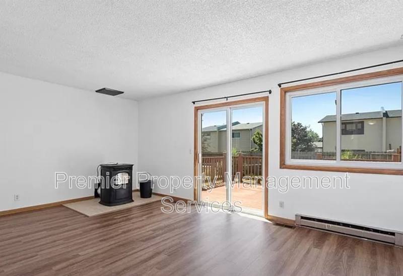Townhouse for rent at 300 Aristocrat Dr, Billings, MT 59105