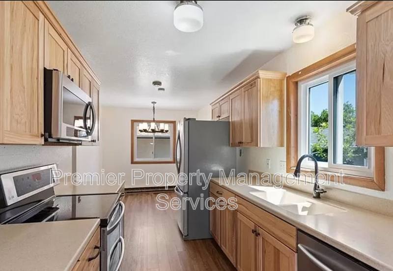 Townhouse for rent at 300 Aristocrat Dr, Billings, MT 59105