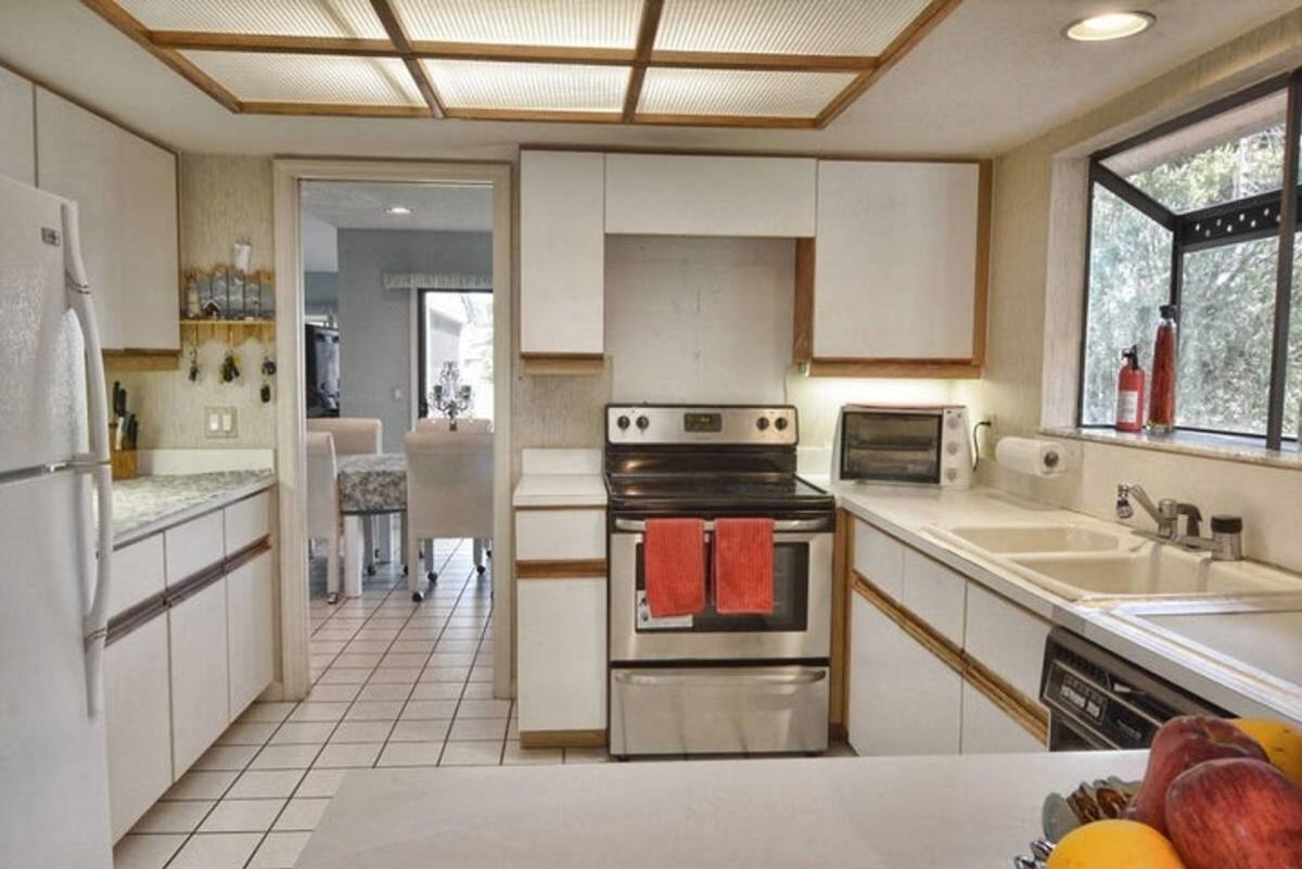 House for rent at 6691 S Pine Court, Palm Beach Gardens, FL 33418