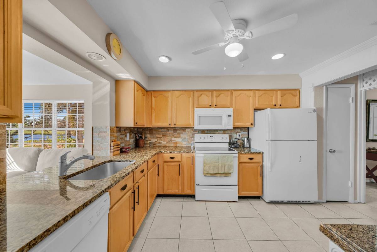 Apartment for rent at 13540 Stratford Place Circle, Fort Myers, FL 33919