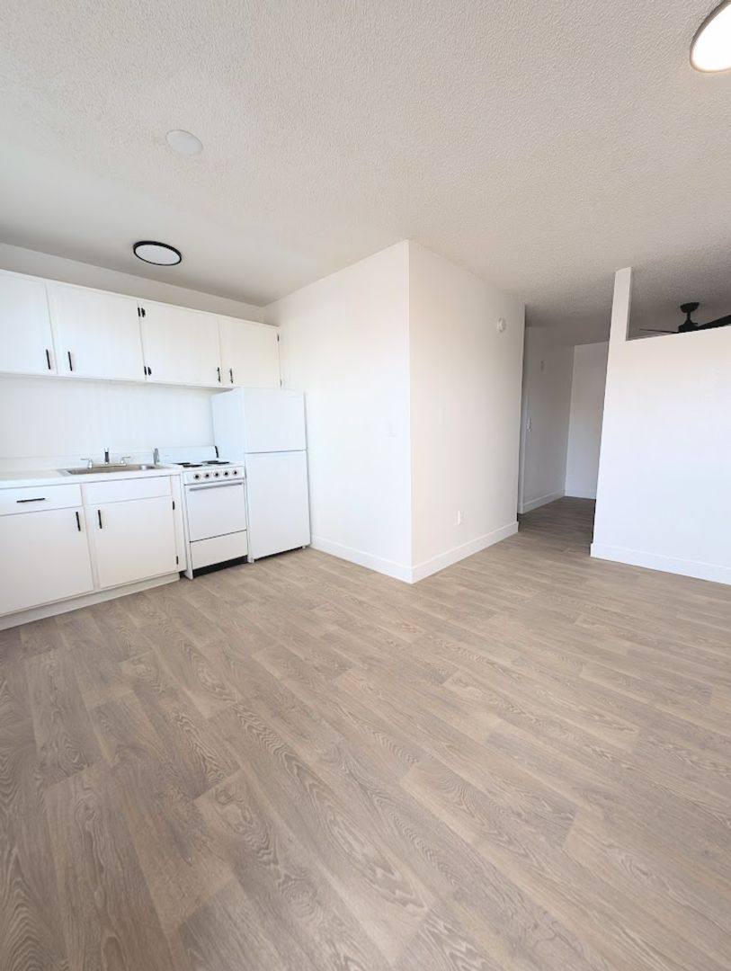 Apartment for rent at 208 E Prince Rd, Tucson, AZ 85705