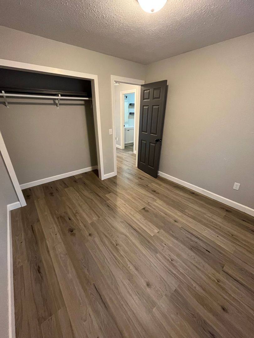 Apartment for rent at 316 Scarsdale Circle, Lake Ozark, MO 65049