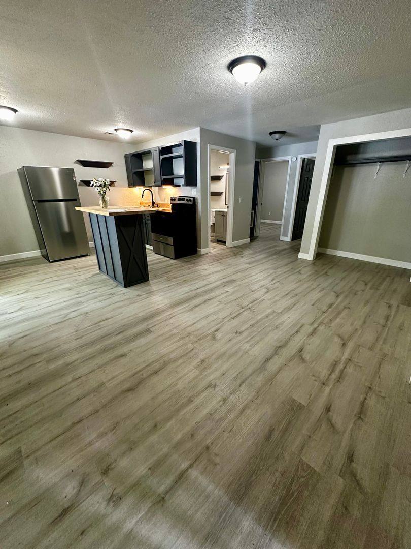 Apartment for rent at 316 Scarsdale Circle, Lake Ozark, MO 65049