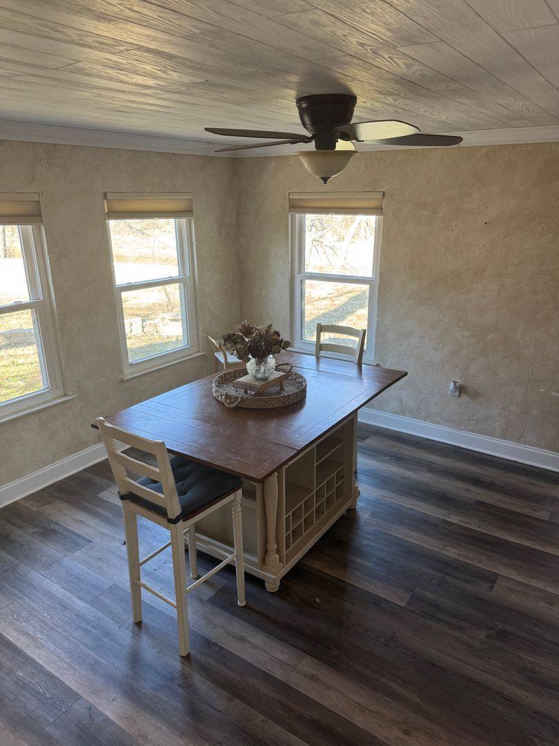 House for rent at 352 County Rd, Clifton, TX 76634