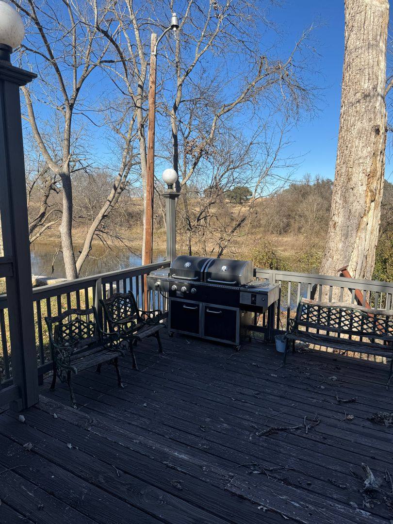 House for rent at 352 County Rd, Clifton, TX 76634