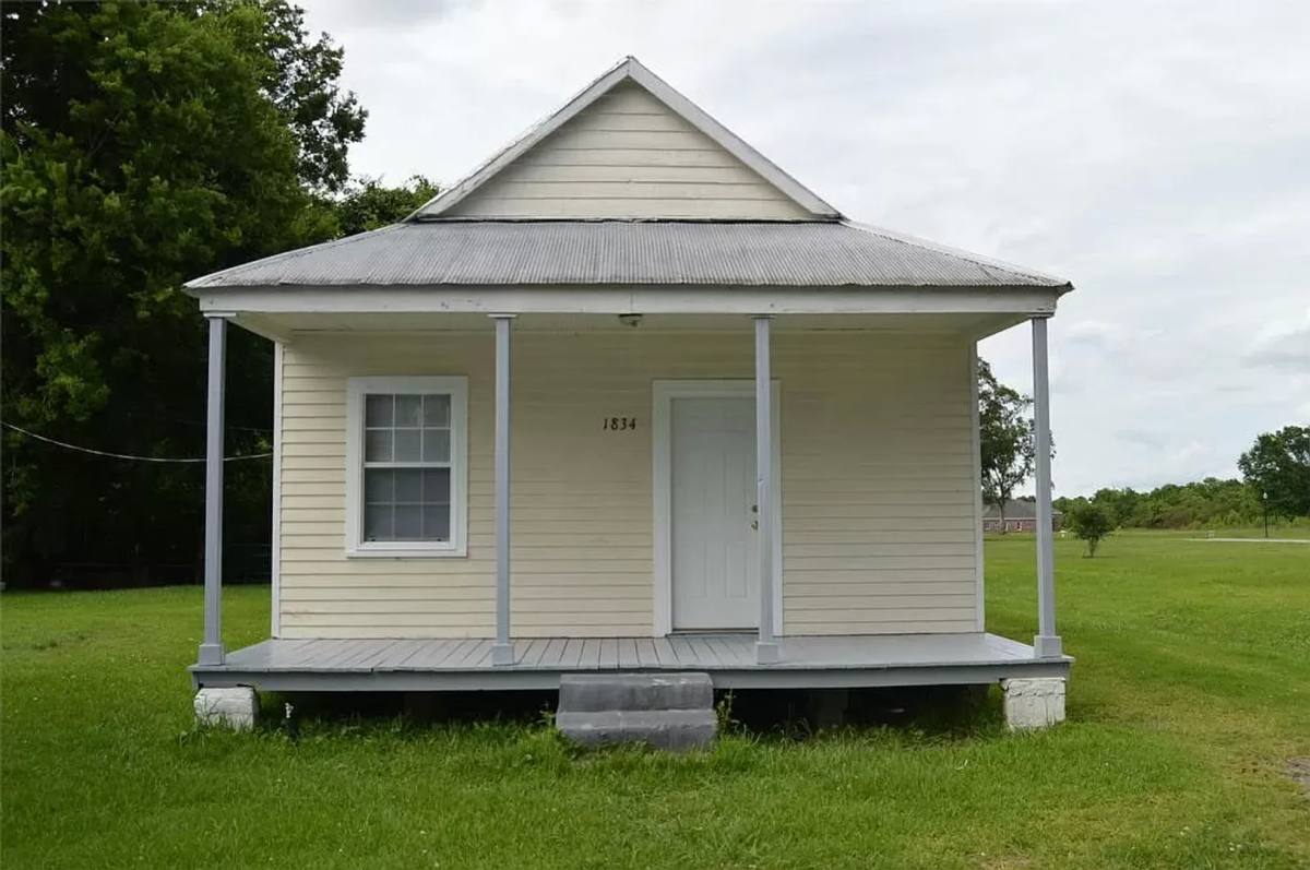Apartment for rent at 1834 Bayou Rd, Thibodaux, LA 70301