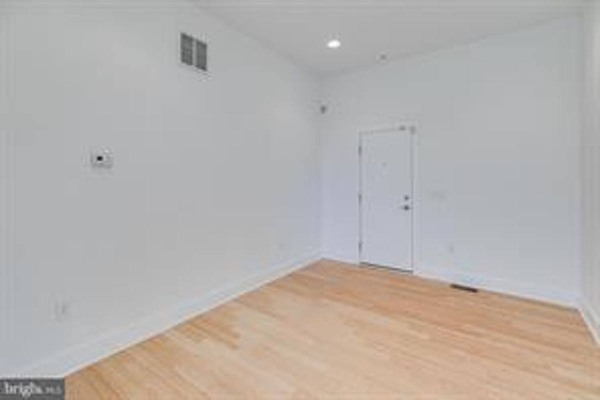 House for rent at 1106 N Hope St, Philadelphia, PA 19123
