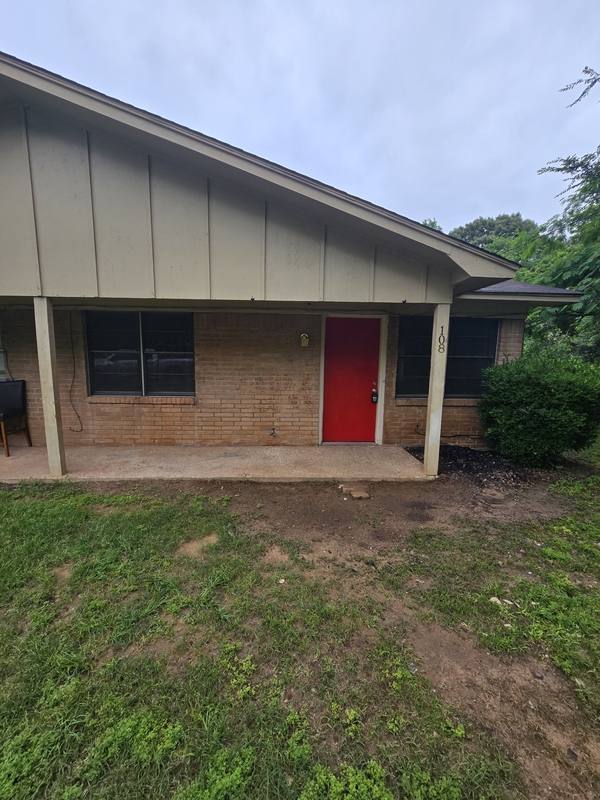 Townhouse for rent at 11618 W First Ave #108, Tyler, TX 75706