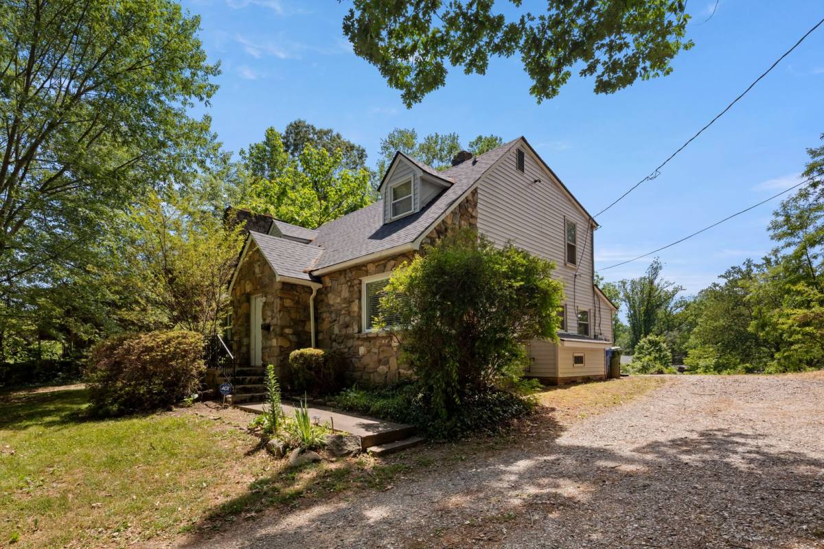 Apartment for rent at 136 Louisiana Ave, Asheville, NC 28806