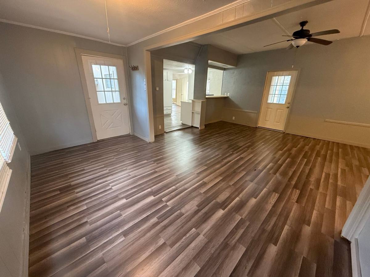House for rent at 16584 Lakeway Circle, Flint, TX 75762