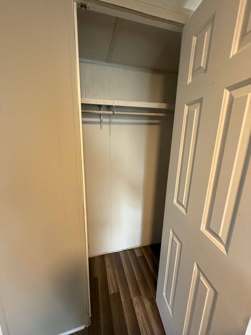 House for rent at 16584 Lakeway Circle, Flint, TX 75762
