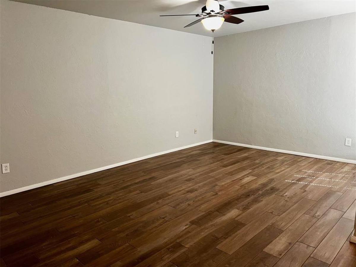 House for rent at 823 Cardinal Creek Blvd, Norman, OK 73072