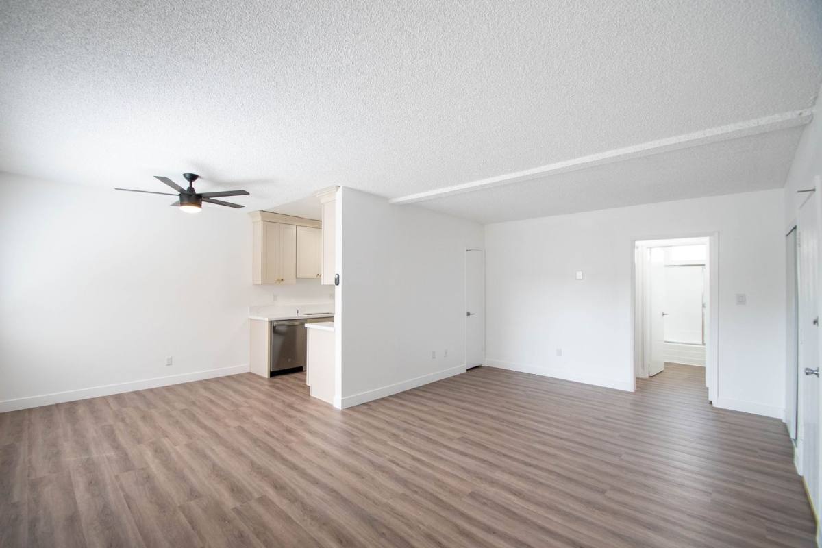 Apartment for rent at 13019 Oxnard St, Van Nuys, CA 91401