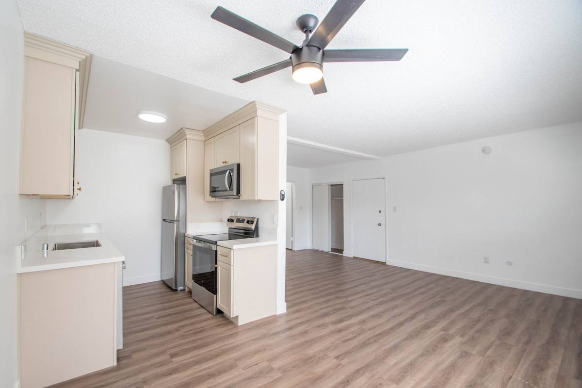 Apartment for rent at 13019 Oxnard St, Van Nuys, CA 91401