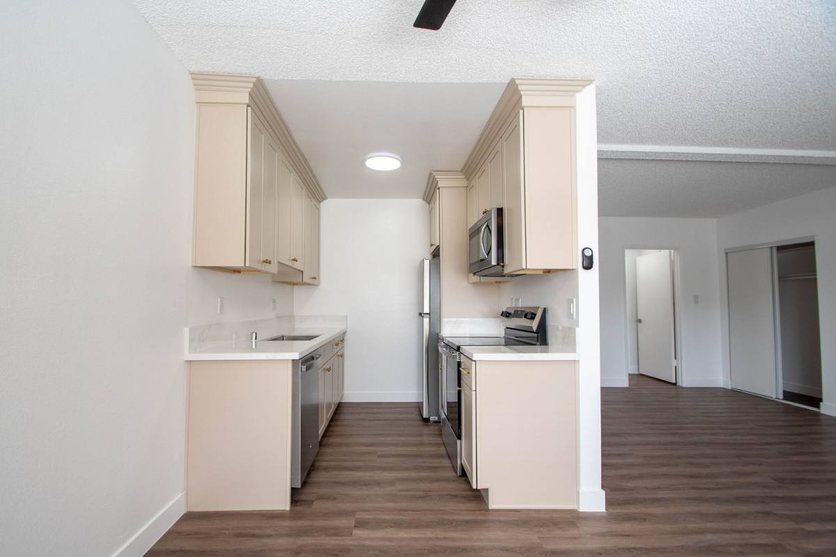 Apartment for rent at 13019 Oxnard St, Van Nuys, CA 91401