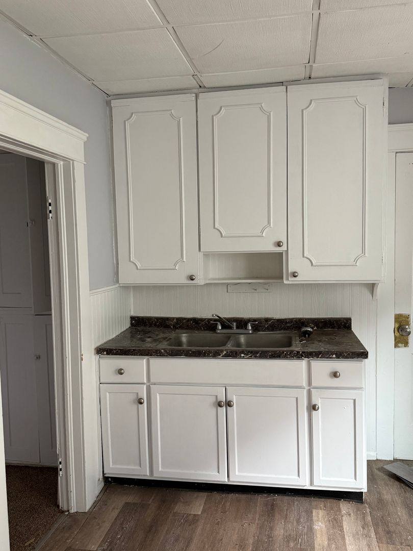 House for rent at 3819 E 54 St, Cleveland, OH 44105