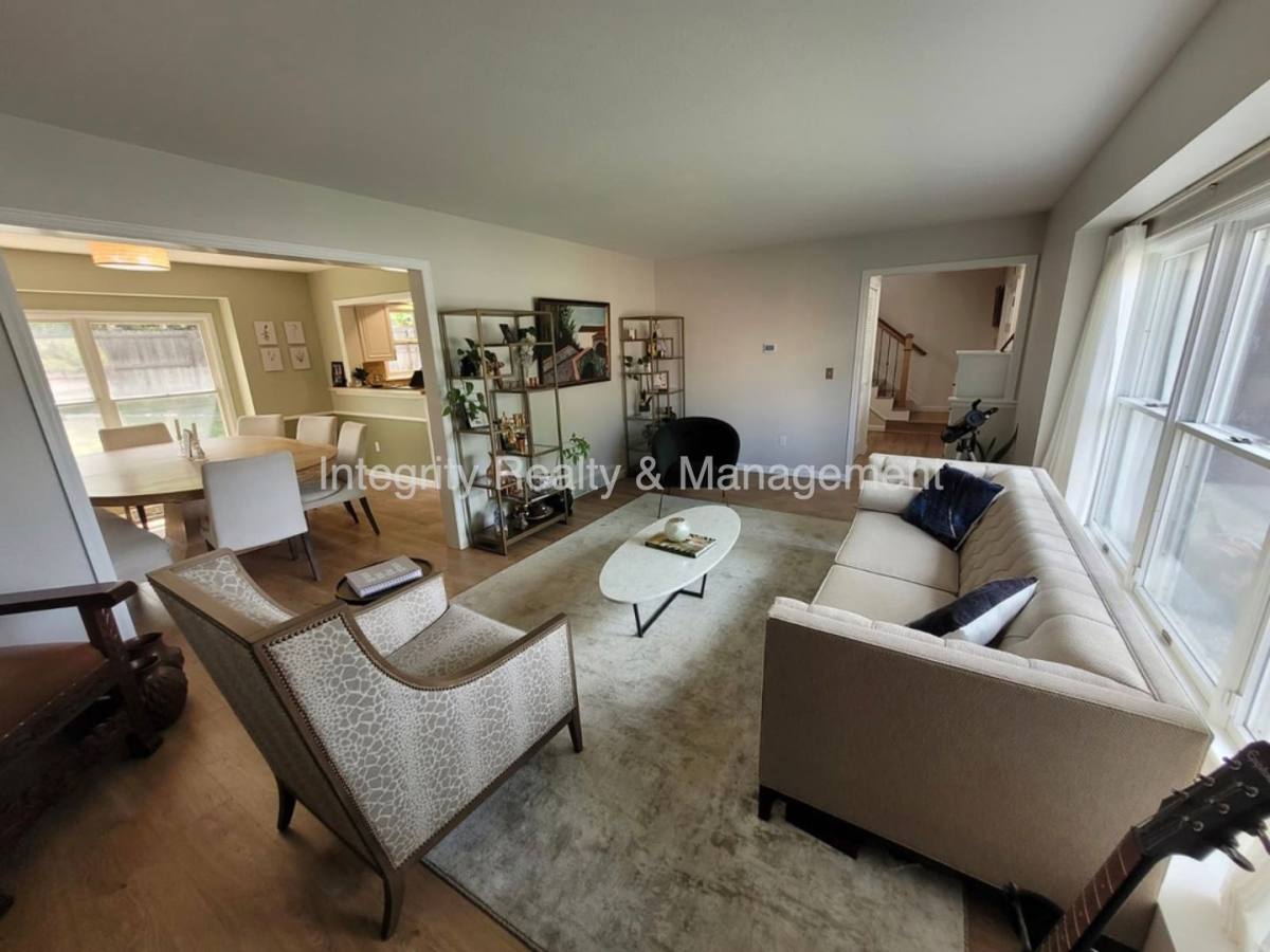 House for rent at 10074 E Lake Dr, Englewood, CO 80111