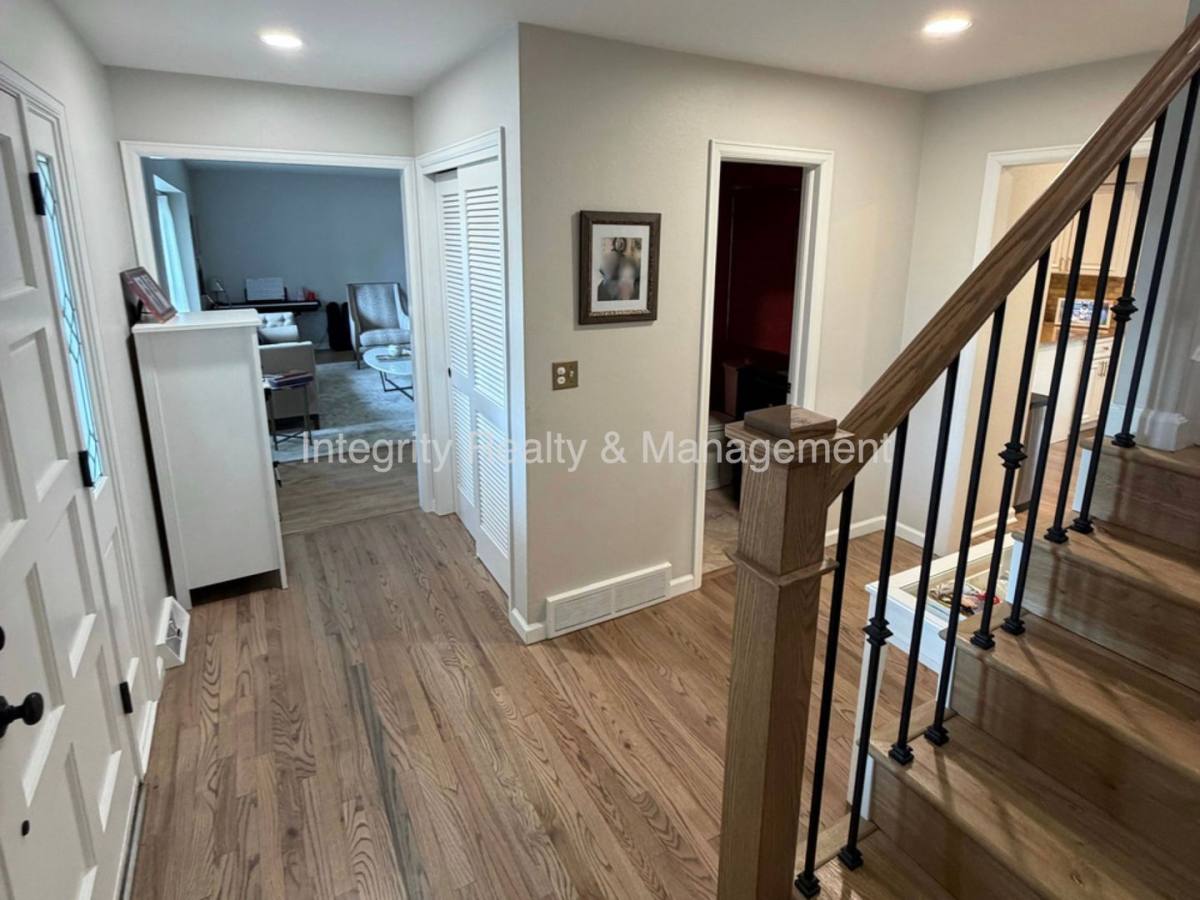 House for rent at 10074 E Lake Dr, Englewood, CO 80111