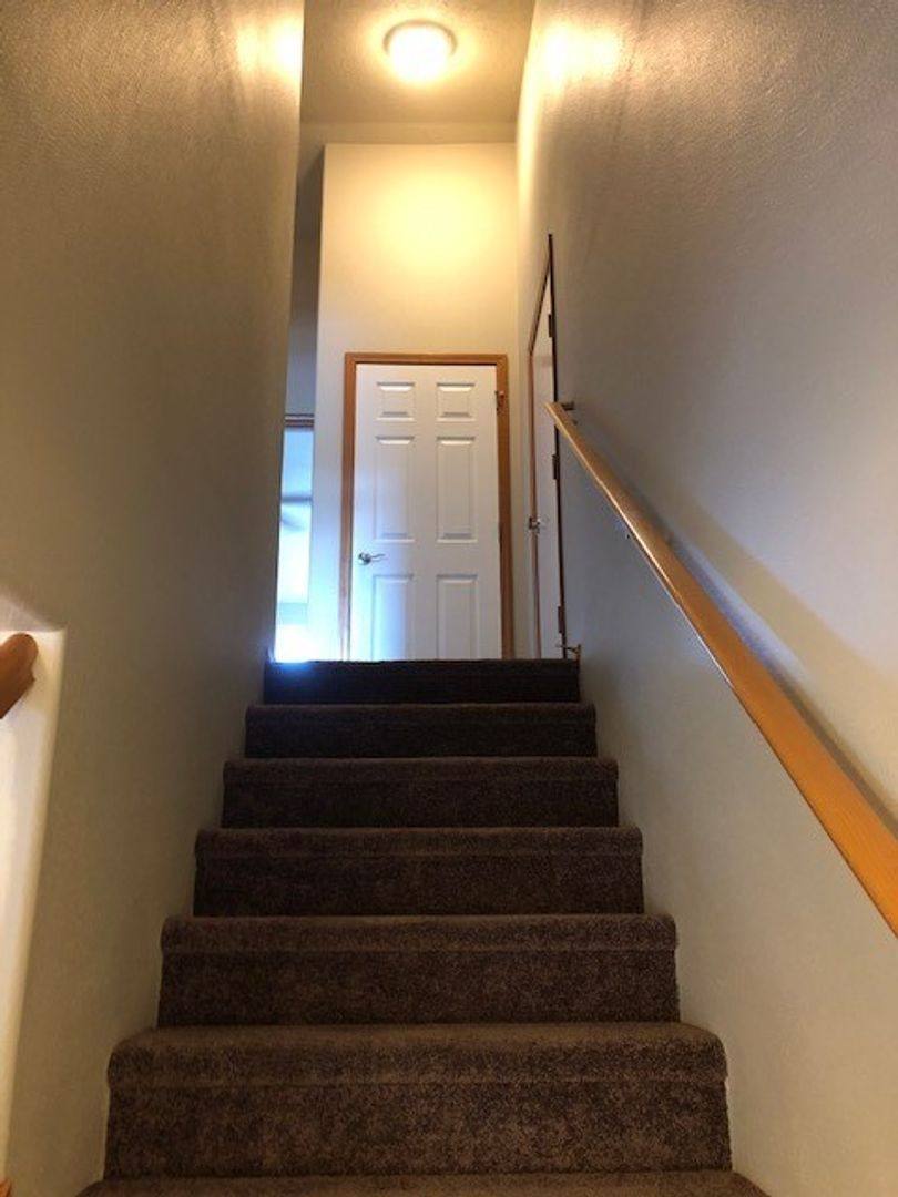 Townhouse for rent at 136 SW Sharon Jane Place, McMinnville, OR 97128
